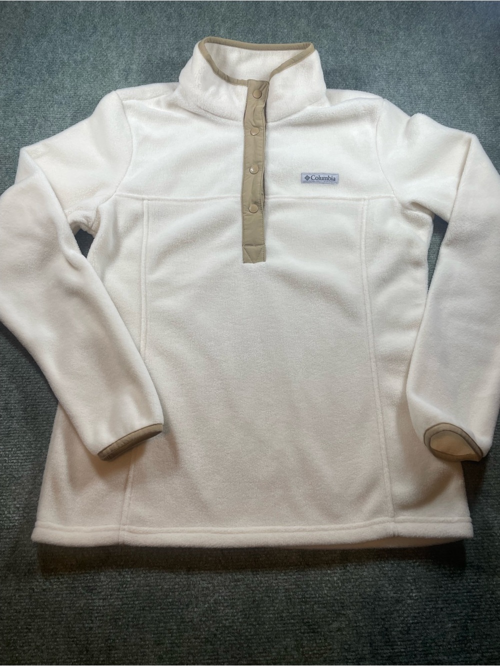 Columbia White Fleece Snap-Front Pullover with Tan Trim